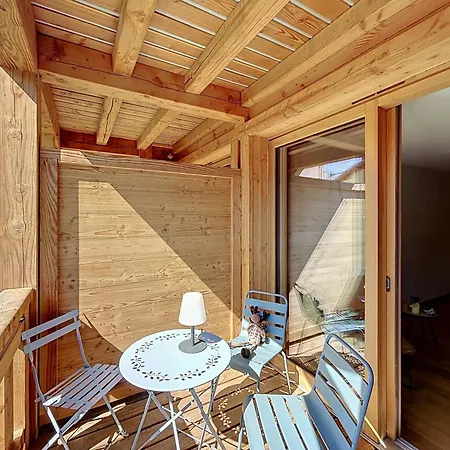 Xylia - - Centre Village Apartment *