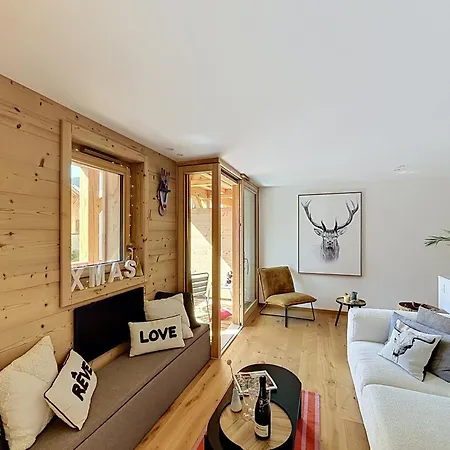 Xylia - - Centre Village Apartment